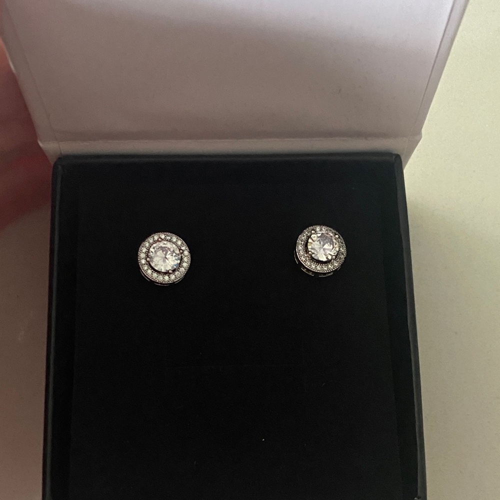 Cate & Chloe Ariel 18k White Gold Plated Stud Earrings